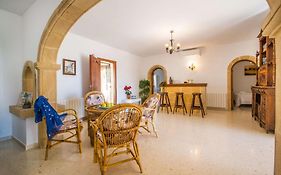 Villa Moskoa - Plusholidays